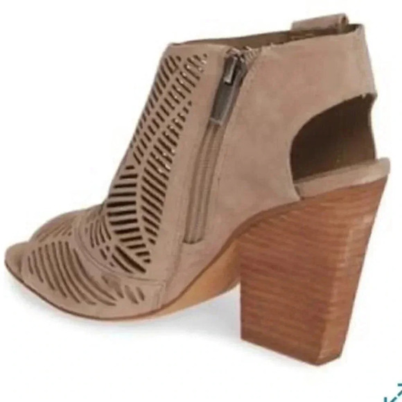 Vince Camuto Kimora Bootie sz 7 tan cutout bootie - Picture 2 of 7